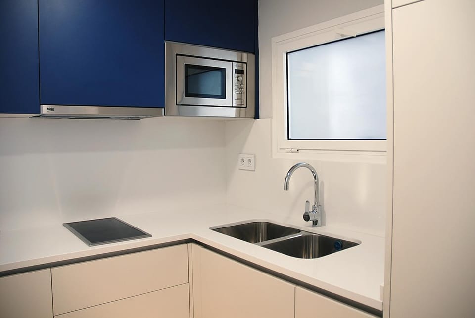 Kitchen or kitchenette