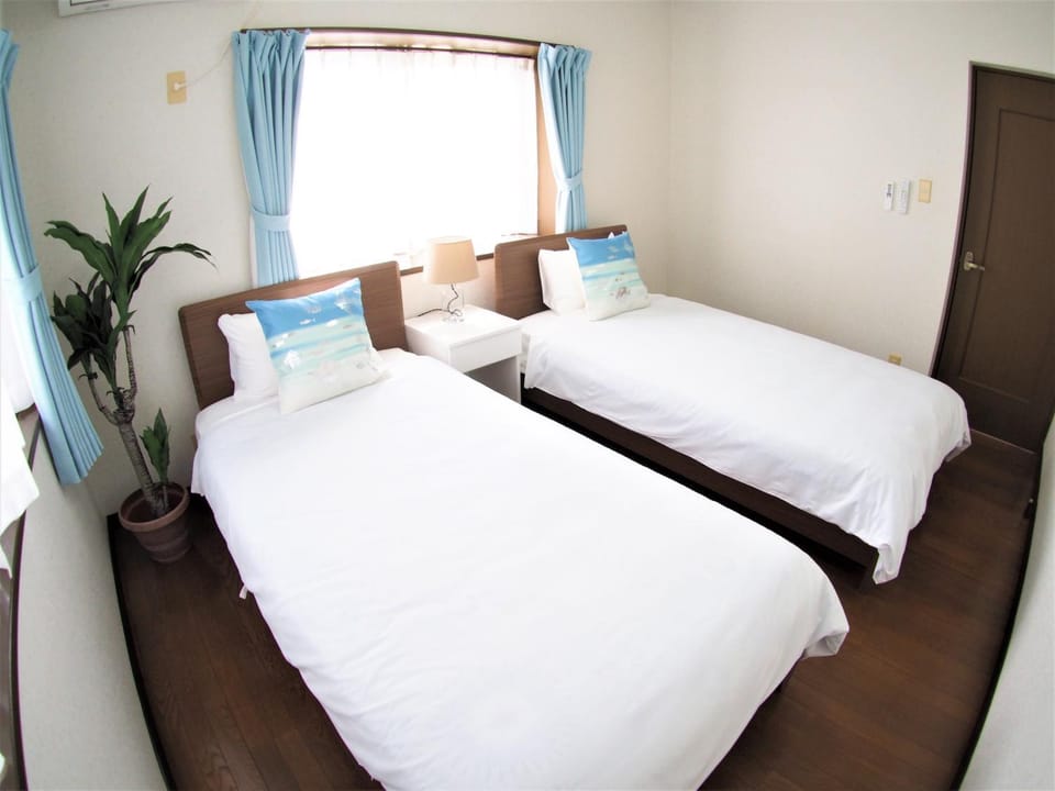 Sea side house Ogimi House in Okinawa Prefecture