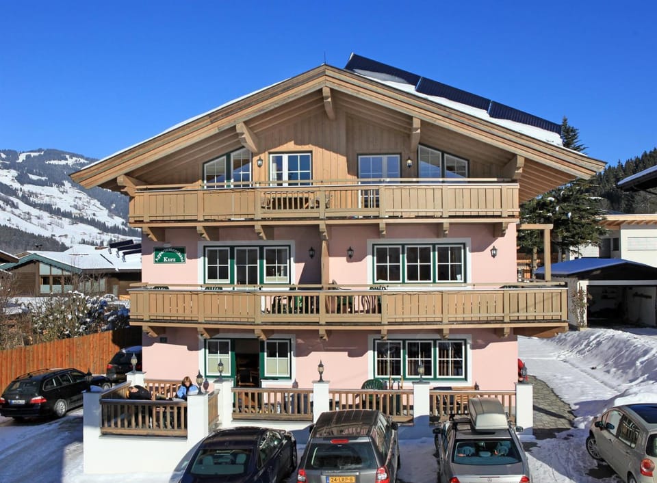 Day, Winter, Mountain view, Parking