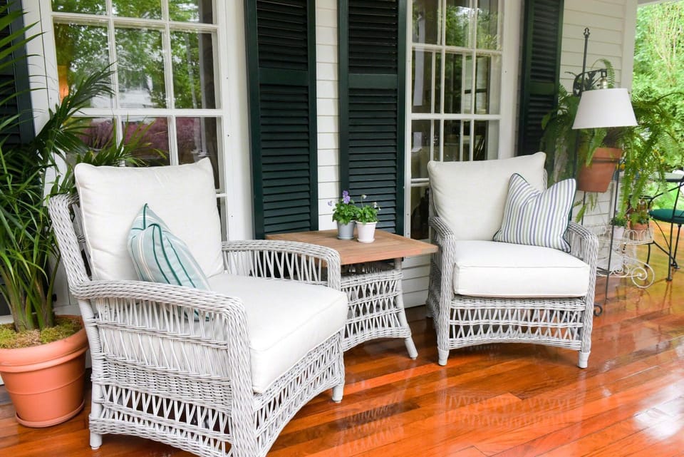 Patio, Seating area