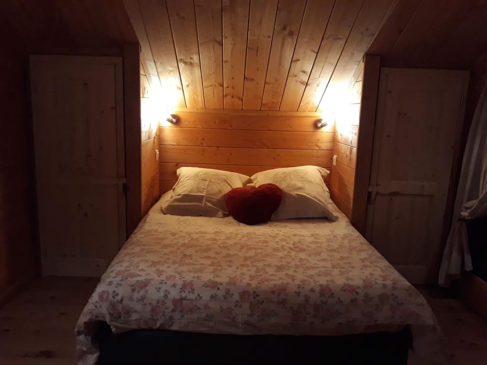 Chalet TERRA LOUP Bed and Breakfast in Provence-Alpes-Côte d'Azur