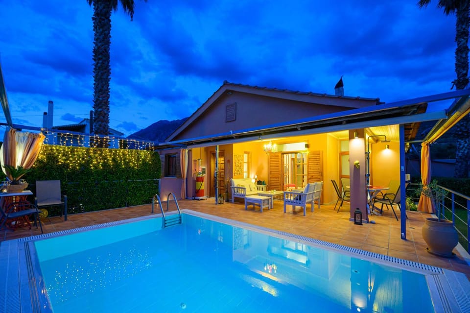 Night, Swimming pool
