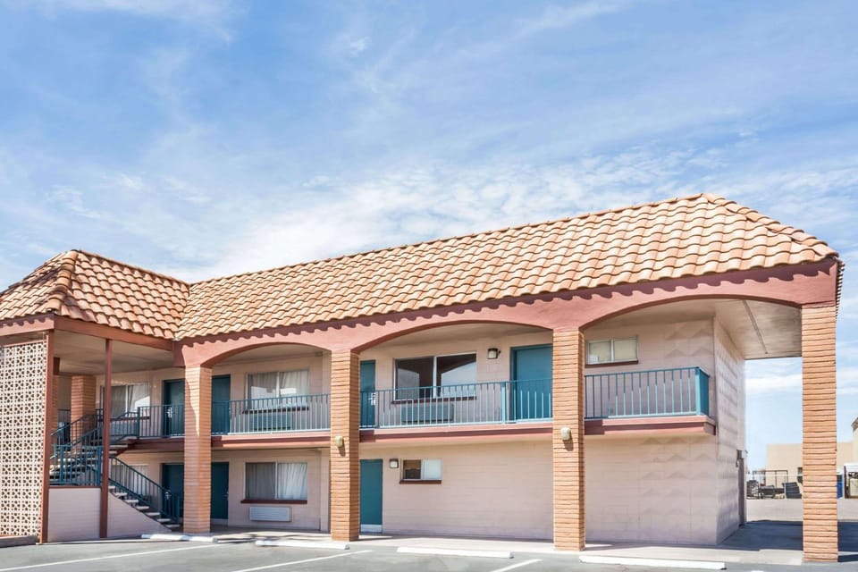 Property building, On site