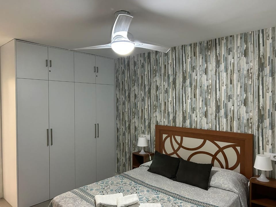 Bed, Photo of the whole room, Bedroom, wardrobe