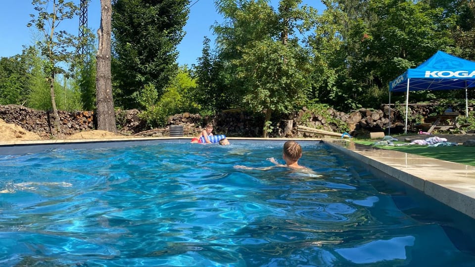 Swimming pool