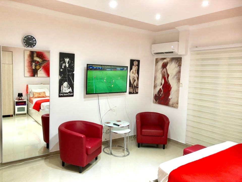 TV and multimedia, Living room, Seating area