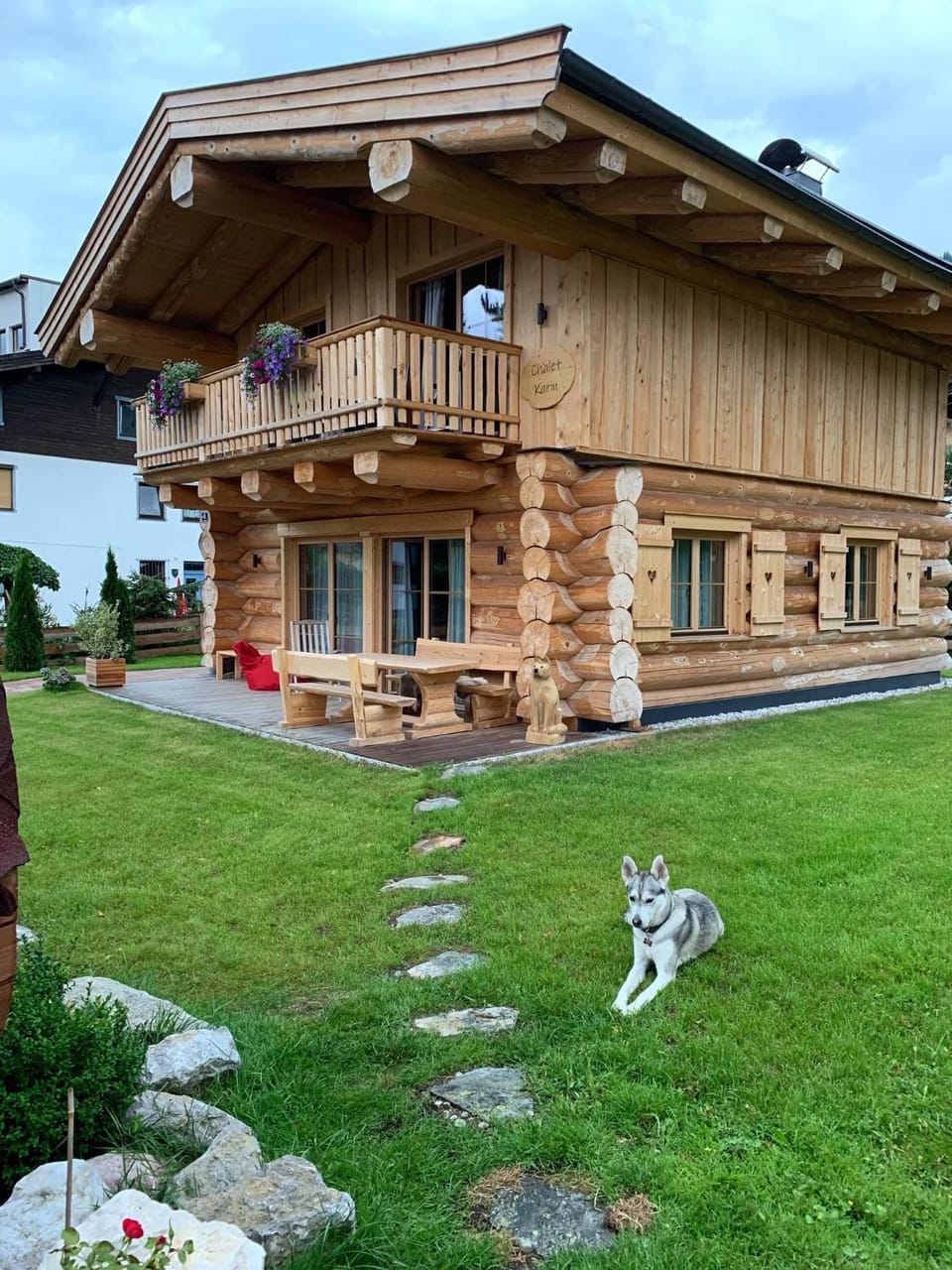 Property building, Facade/entrance, Garden, View (from property/room), Garden view, Mountain view, Pool view