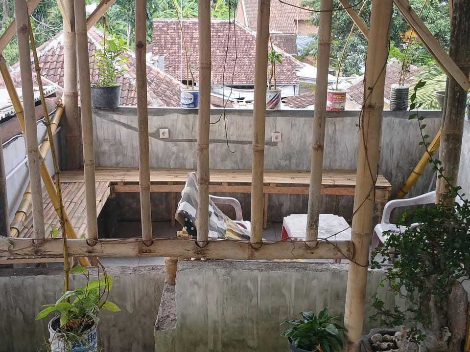 Javalindra Homestay Tour and Travel Vacation rental in East Java