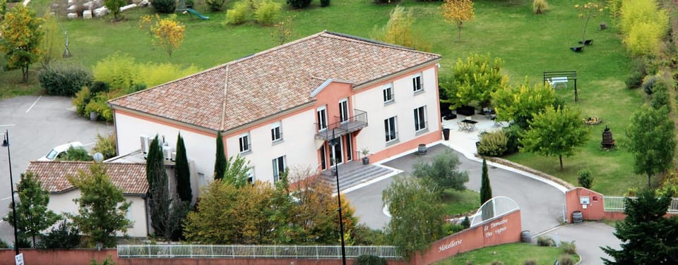 Hôtel Le Domaine des Vignes Ampuis Lyon Sud Vienne Hotel in Auvergne-Rhône-Alpes