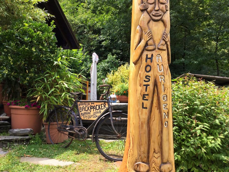 Garden, Logo/Certificate/Sign, Logo/Certificate/Sign, On site