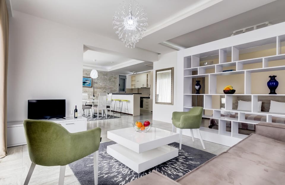 Living room, Photo of the whole room