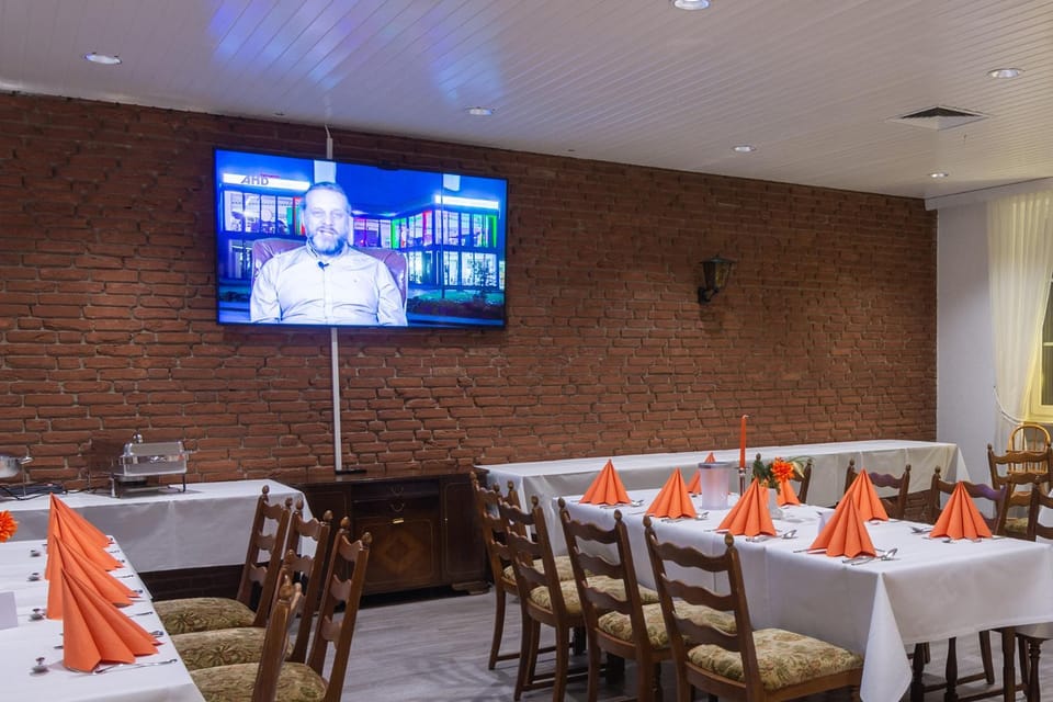 Banquet/Function facilities, Meeting/conference room
