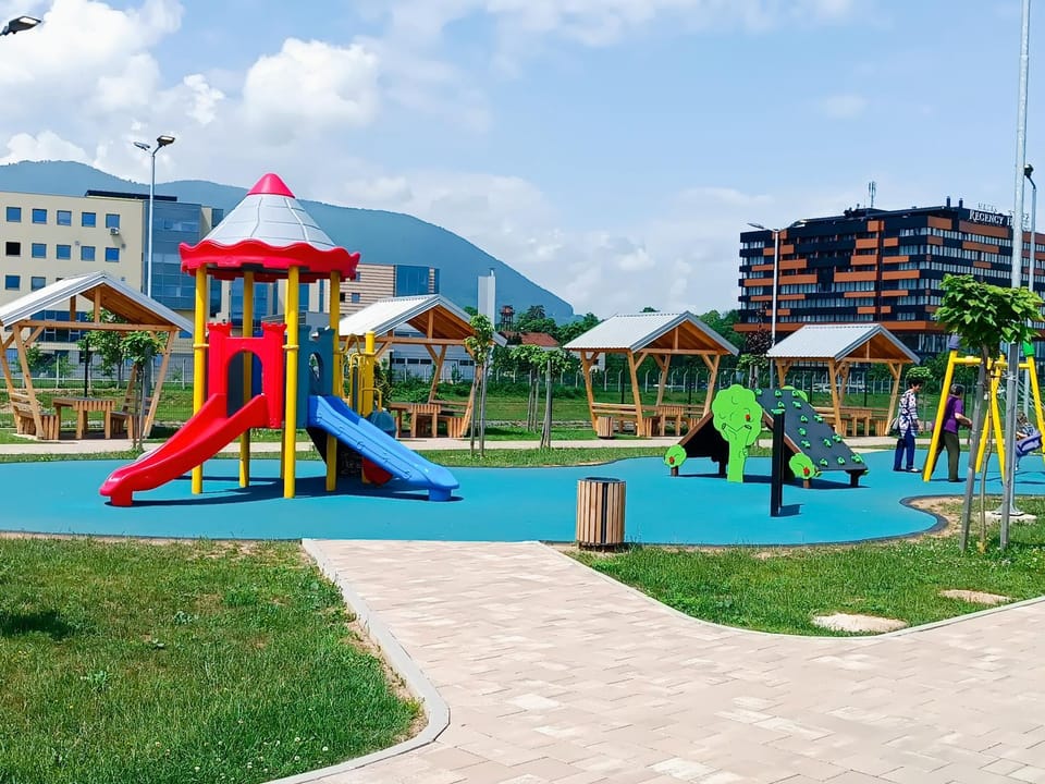 Day, People, Neighbourhood, Children play ground, Children play ground, Evening entertainment