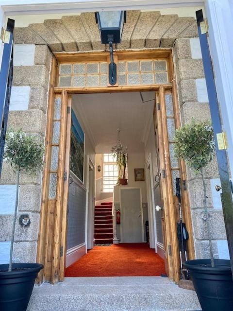 Facade/entrance