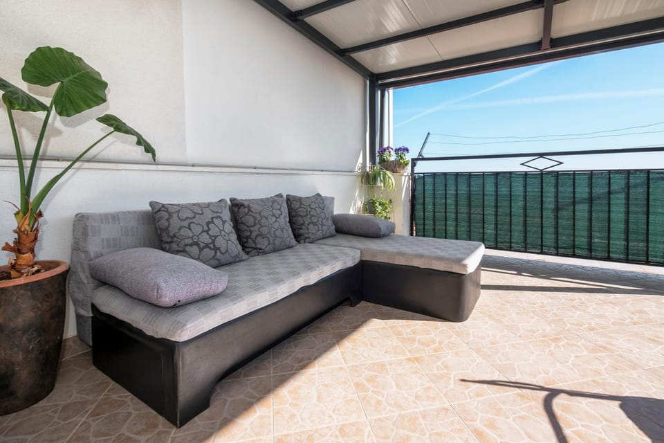 Apartment La Le with big terrace Apartment in Split