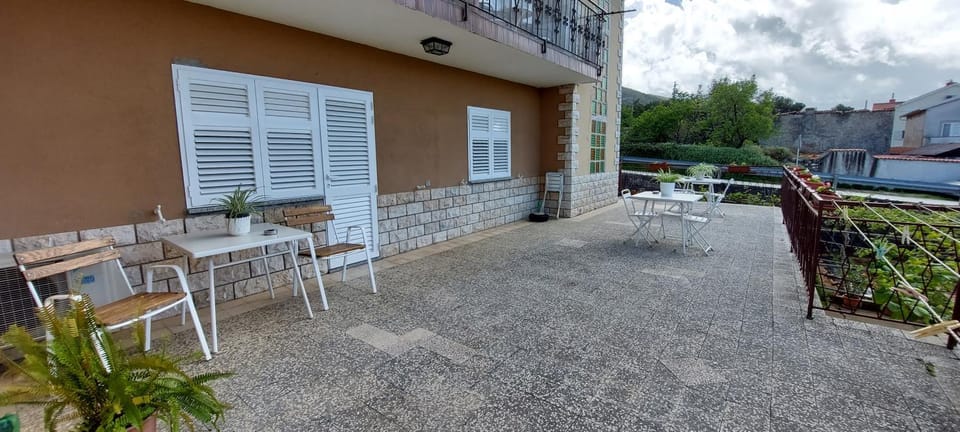 Room Eta Bed and Breakfast in Cres