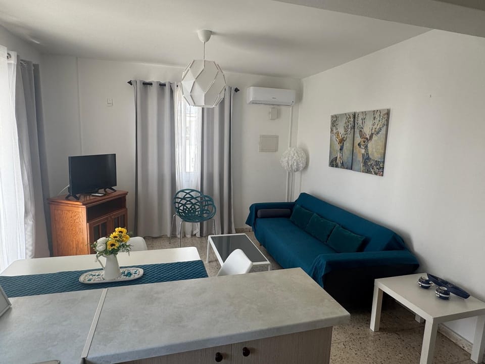 Communal lounge/ TV room, TV and multimedia