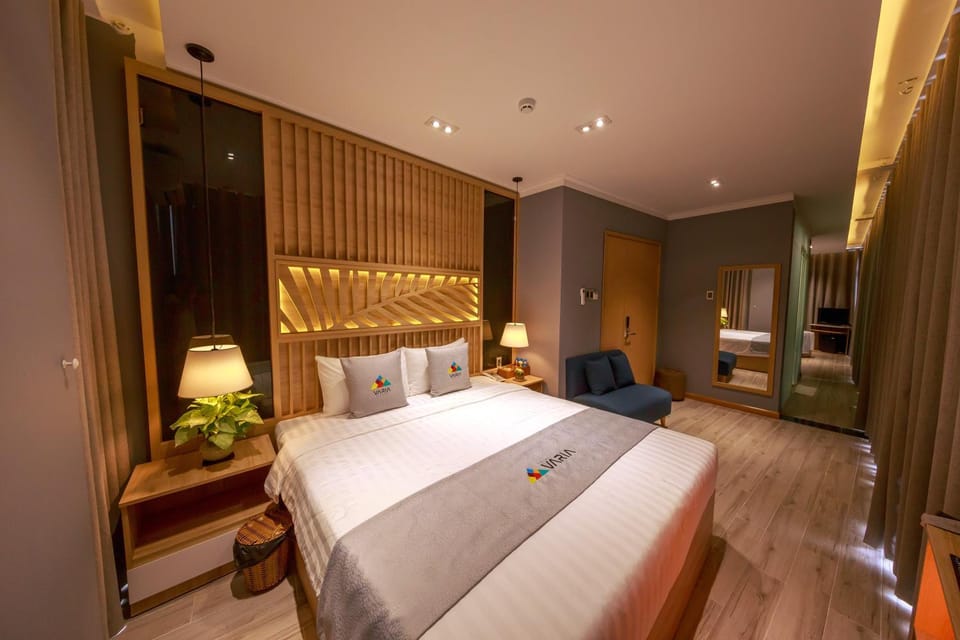Seating area, Bedroom