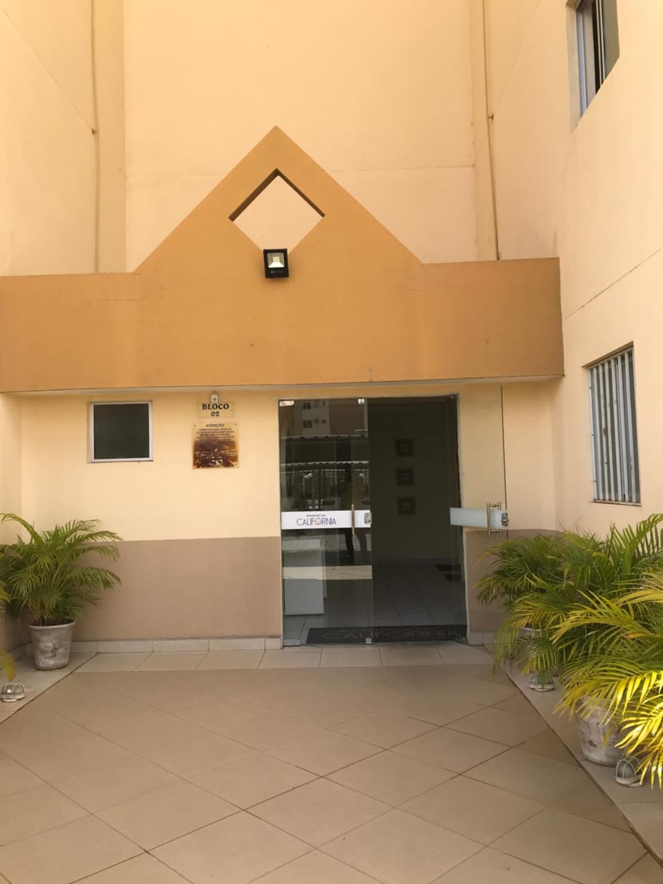 Facade/entrance