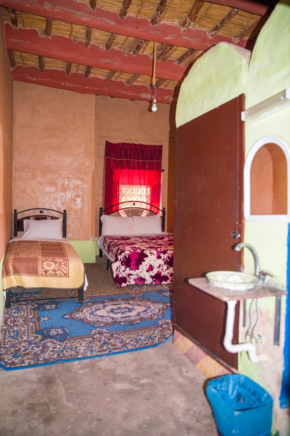 Bed, Bathroom, Photo of the whole room, Bedroom
