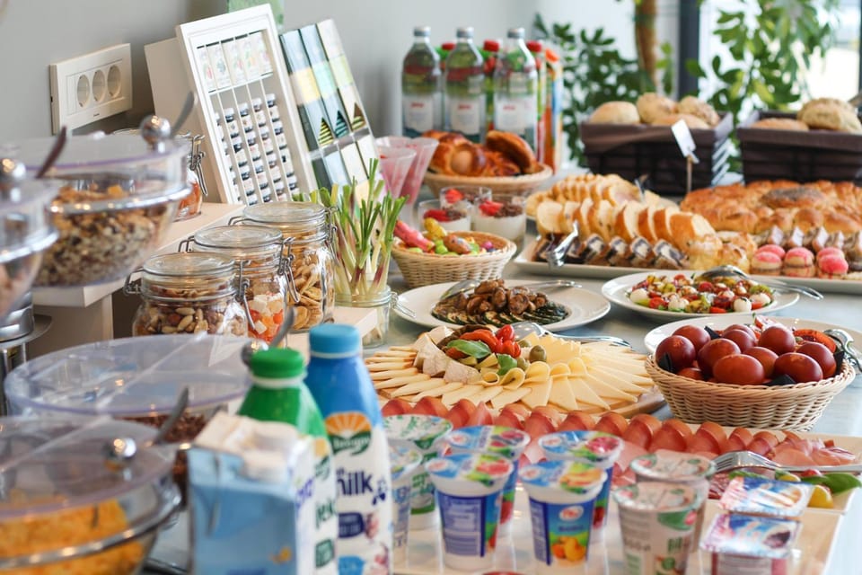 Food, Breakfast, Buffet breakfast