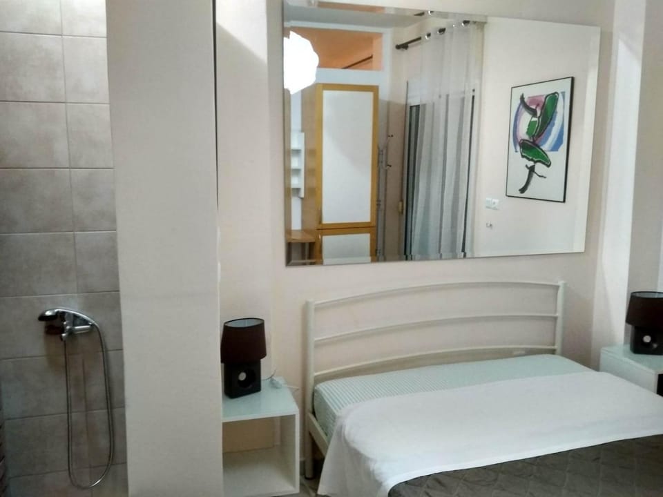 Rozy House Nei Epivates Thessaloniki ( Near the sea) Apartment in Decentralized Administration of Macedonia and Thrace