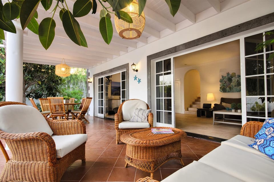 Patio, Balcony/Terrace, Living room