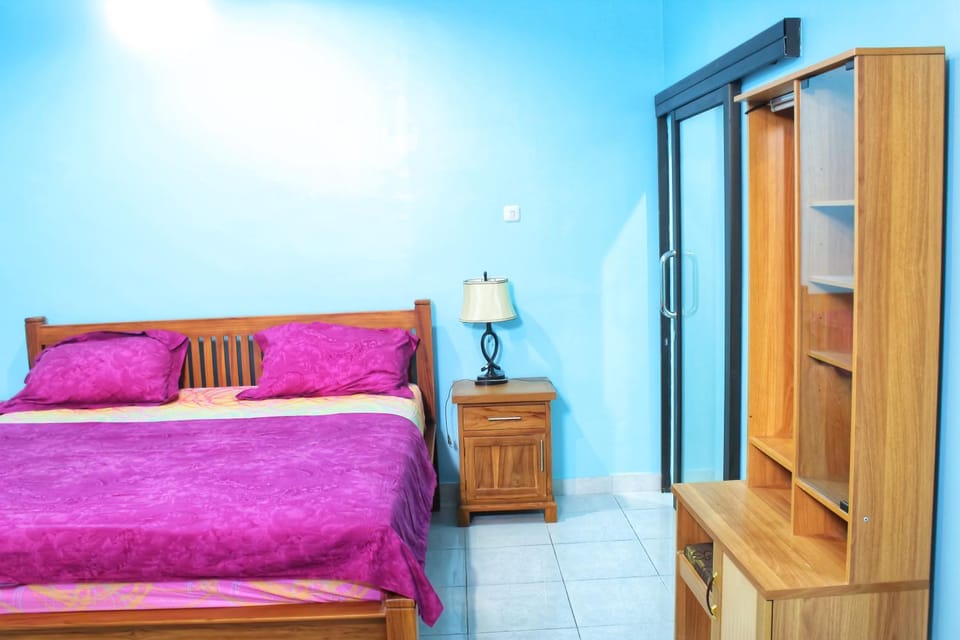 Bed, Photo of the whole room, Bedroom, wardrobe