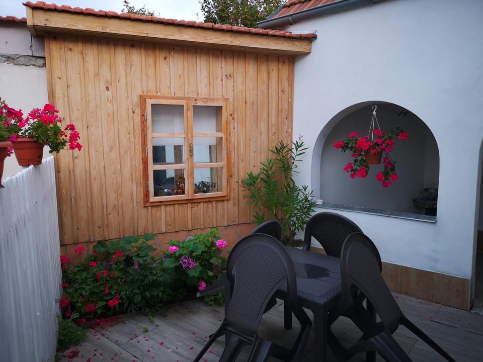 BBQ facilities, Balcony/Terrace, Facility for disabled guests