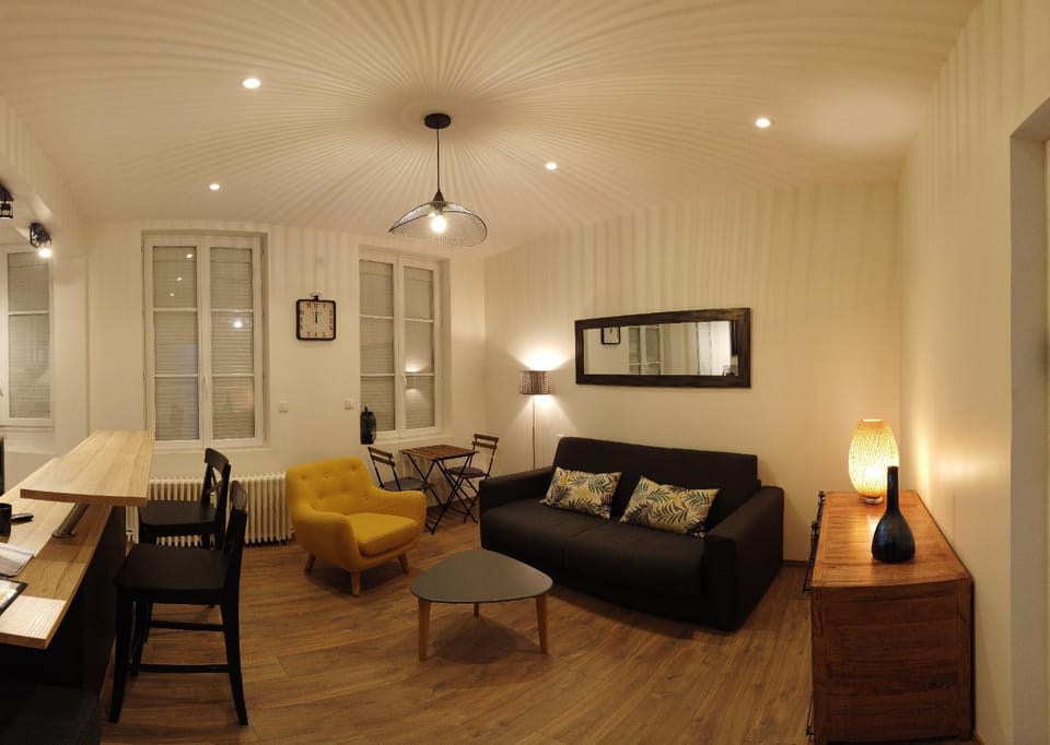 Le Charmant Studio Maupassant Apartment in Normandy