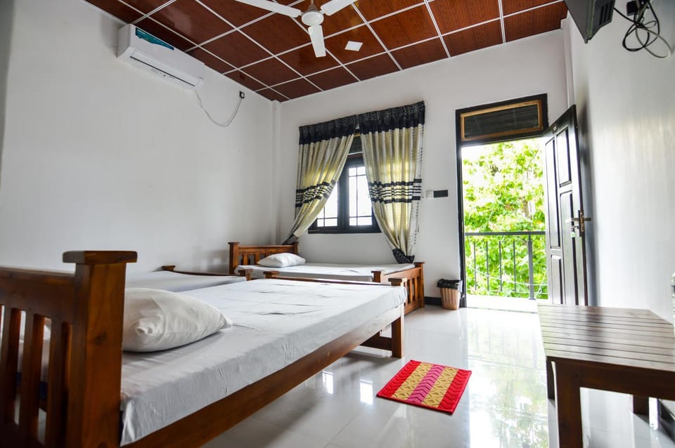 Bed, Photo of the whole room, Bedroom, towels, air conditioner