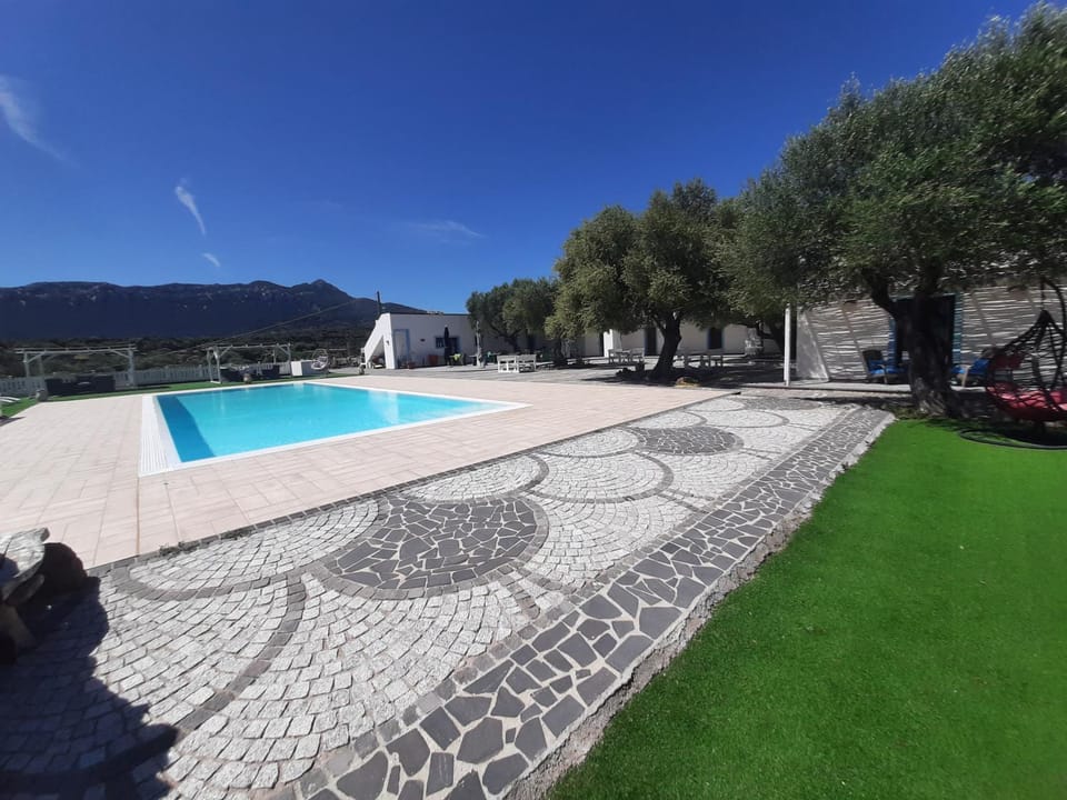 Borgo Rurale Cares Hotel in Sardinia