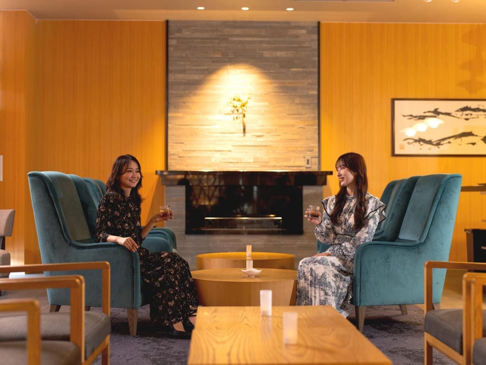 Lounge or bar, Area and facilities