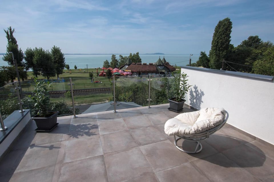 Blue Beach Panorama House in Hungary