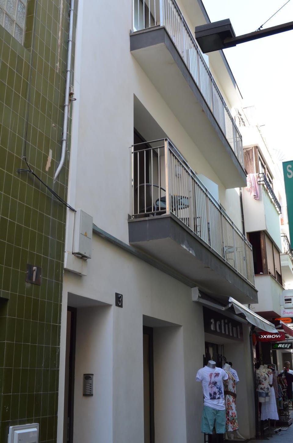 Facade/entrance