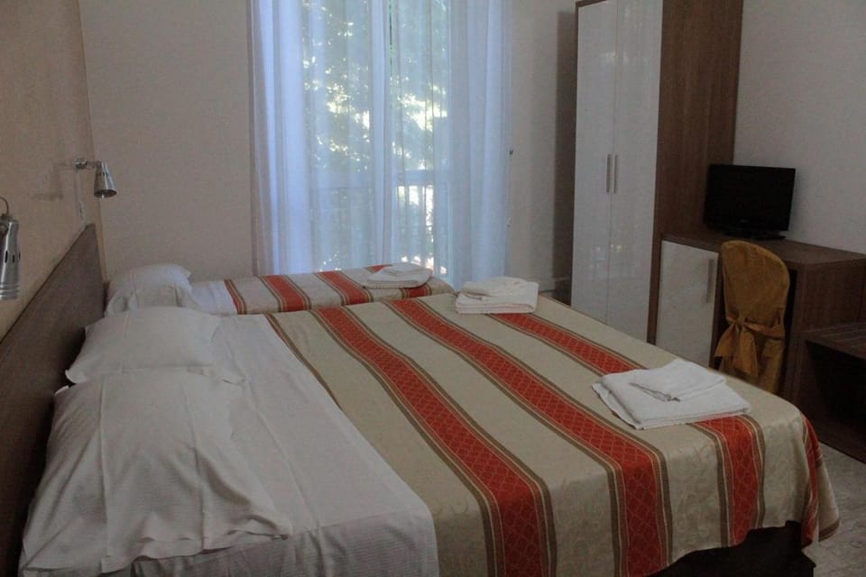 Hotel Derna Hotel in Viareggio