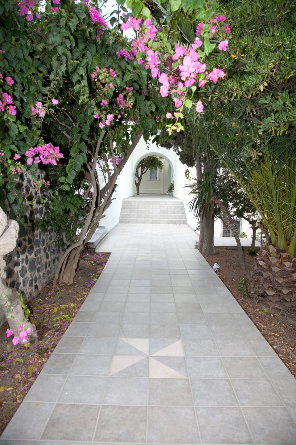 Facade/entrance, Garden