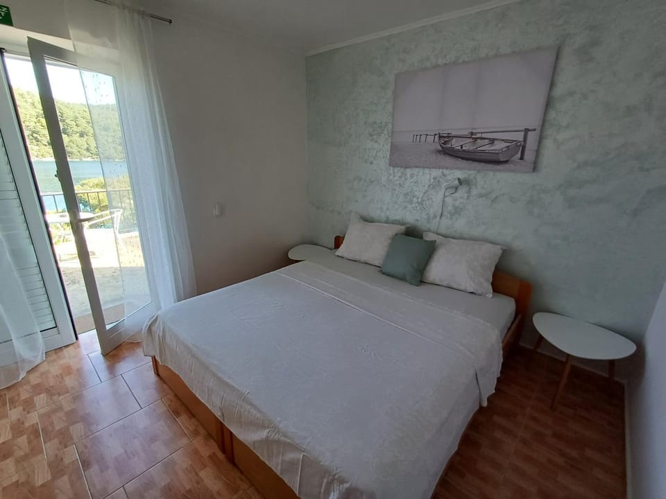 Guest House Radulj Bed and Breakfast in Dubrovnik-Neretva County