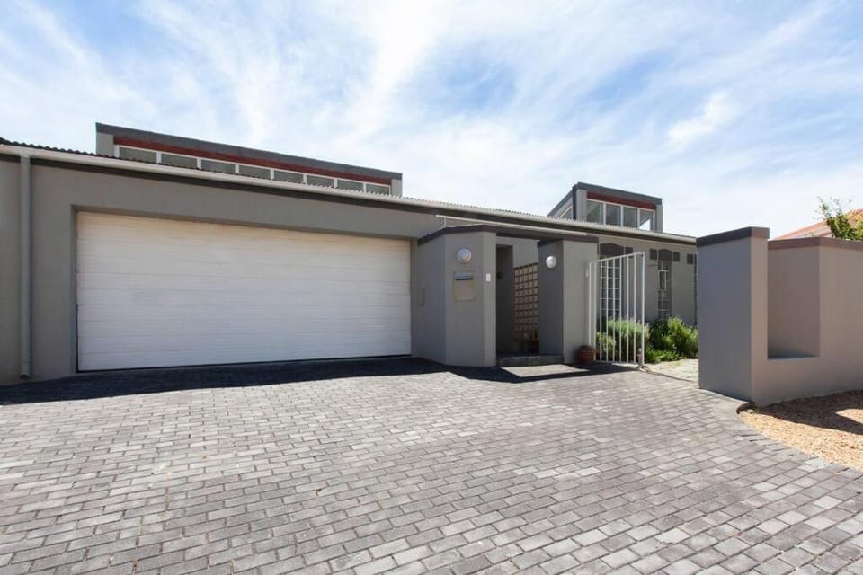 The Close Apartment in Cape Town