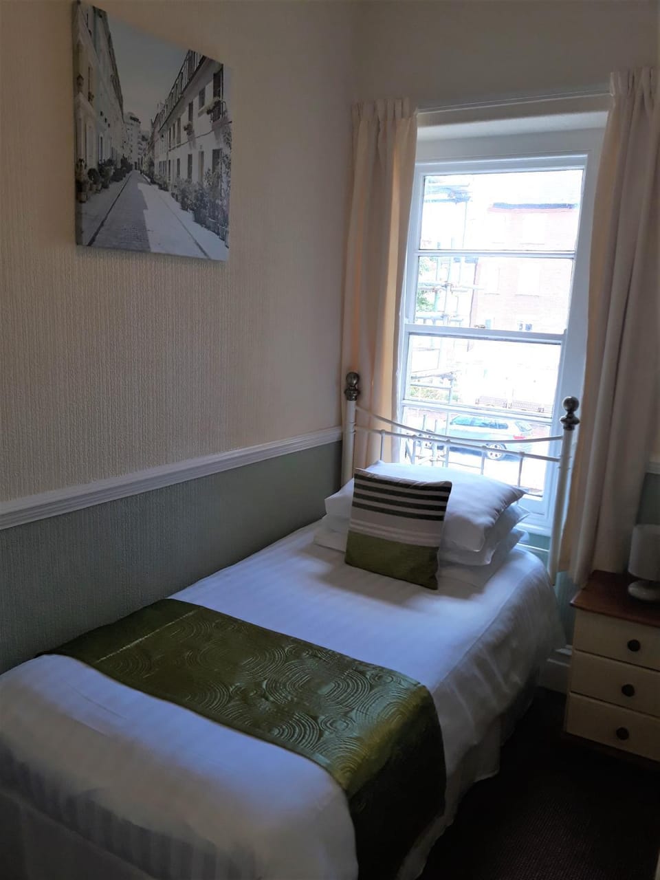 Ashfields Bed and Breakfast in Llandudno
