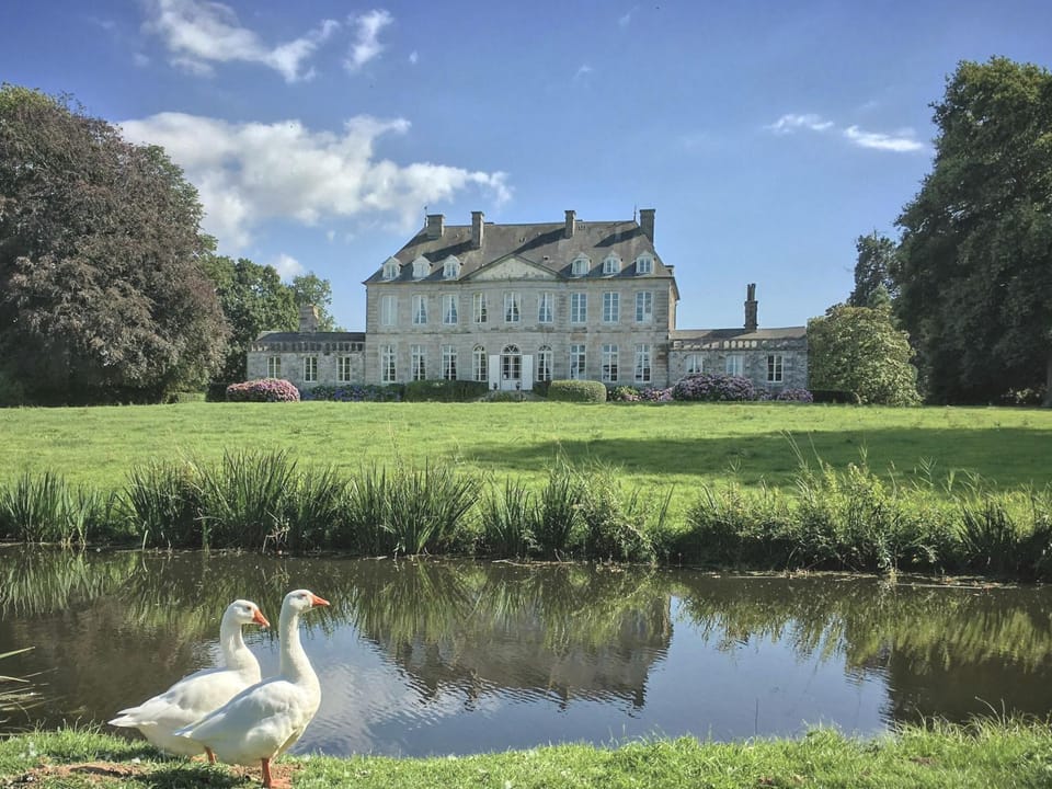 Facade/entrance, Natural landscape, On site, Garden view, Landmark view