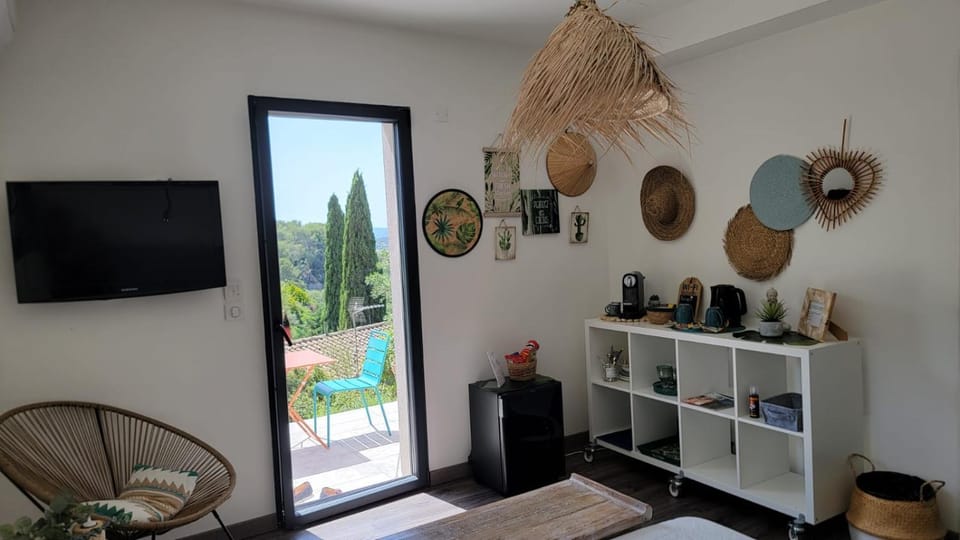 Chez Jeff & Aurélie Bed and Breakfast in French Riviera