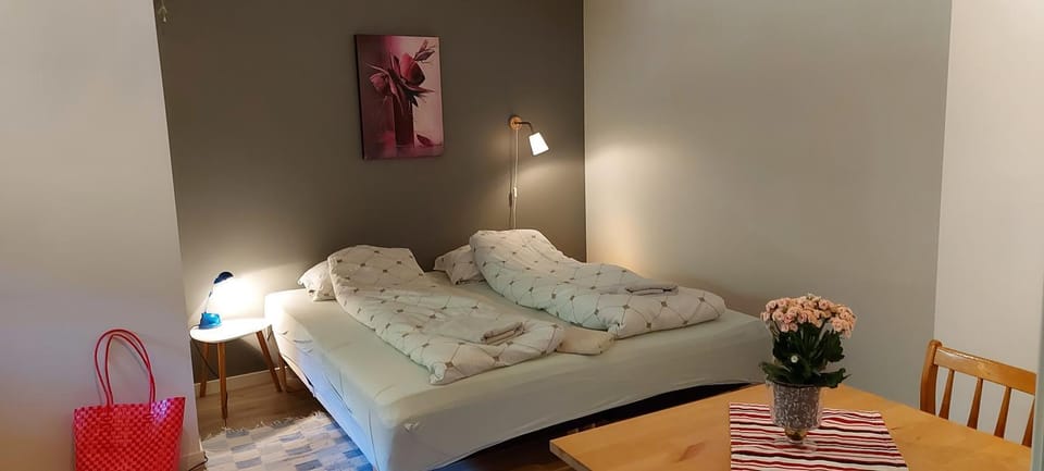 Bed, Photo of the whole room