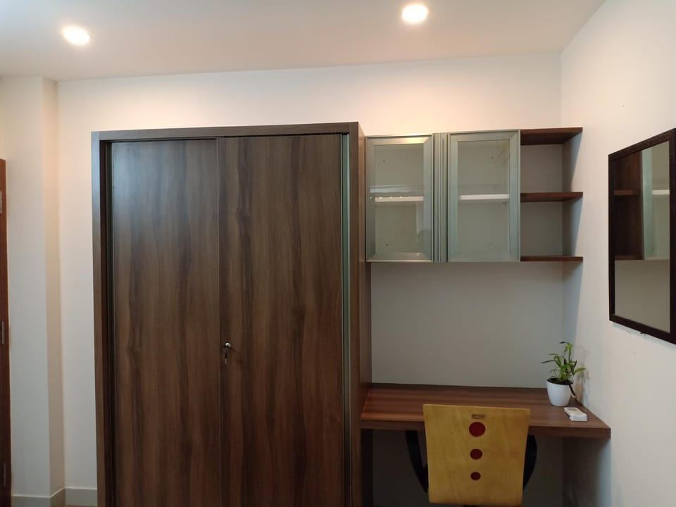 Bedroom, hair dresser, wardrobe