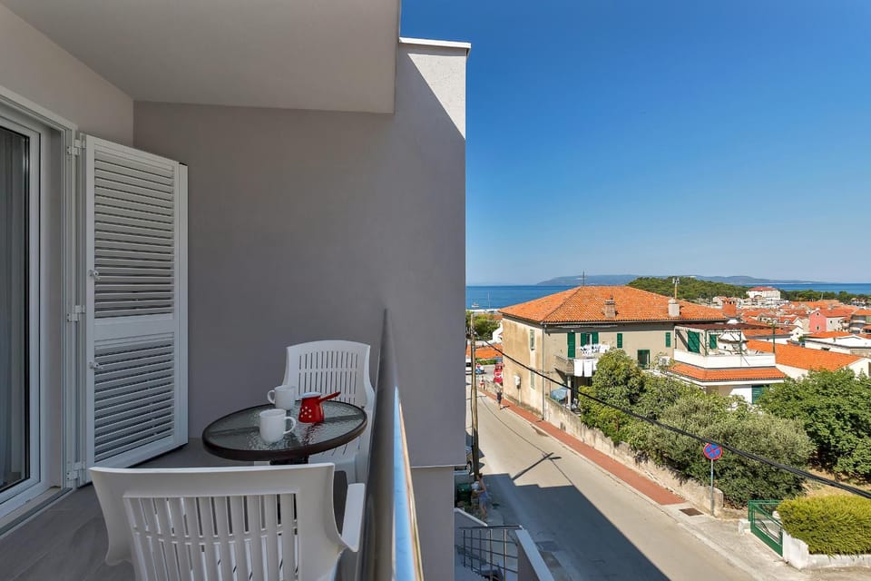 Balcony/Terrace, City view, Landmark view, Sea view, Street view