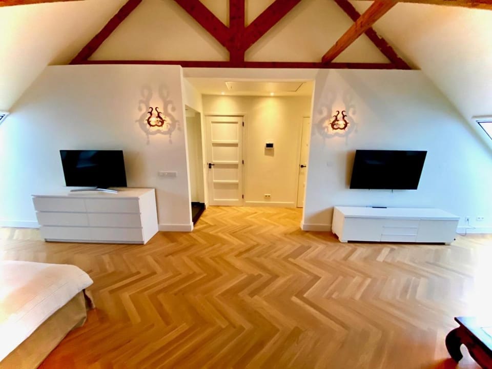 Property building, Bedroom