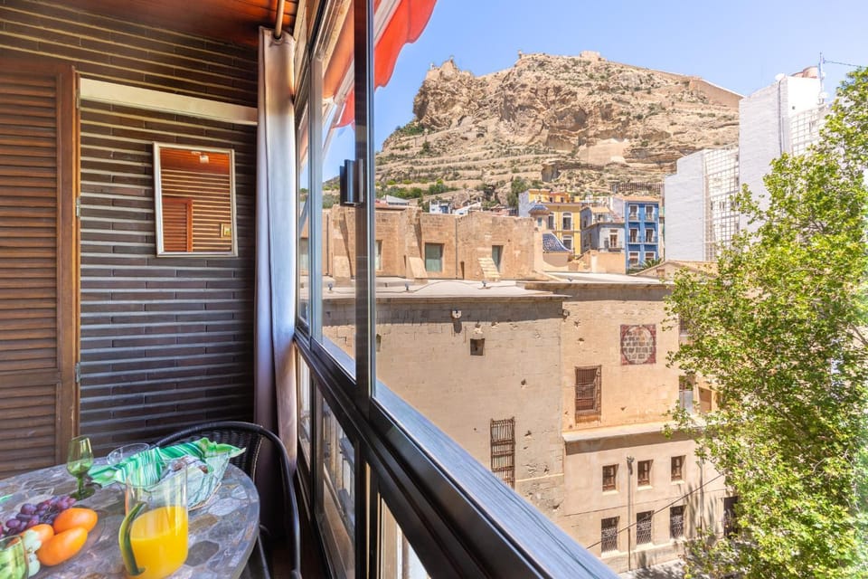 Patio, Mountain view