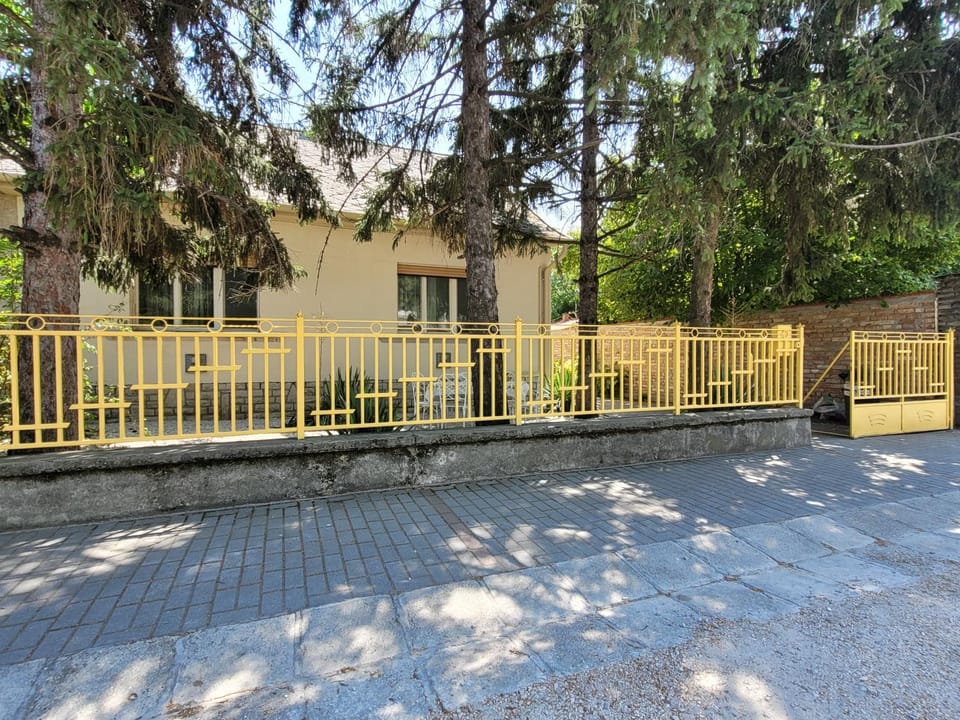 Property building, Street view