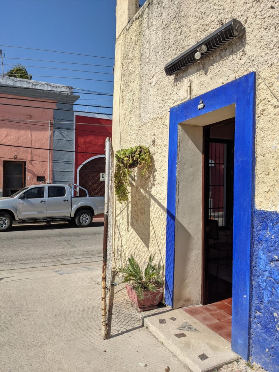 Patio, Street view, Parking