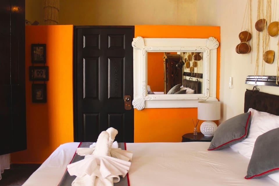 Bed, TV and multimedia, Photo of the whole room, Garden view, air conditioner